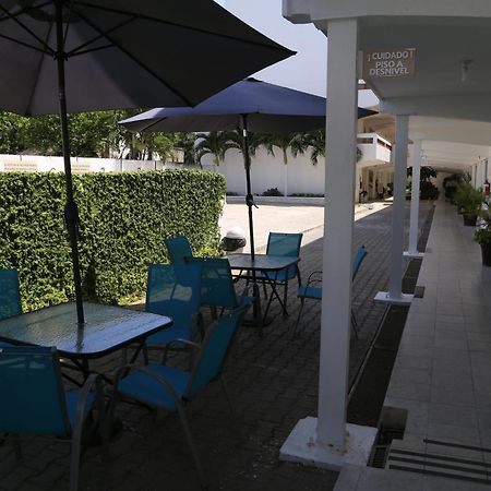 Hotel Casa Blanca Chetumal Exterior foto